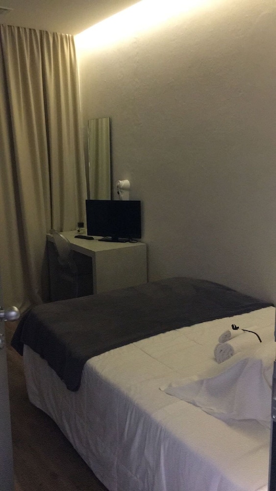 Single Room photo 3