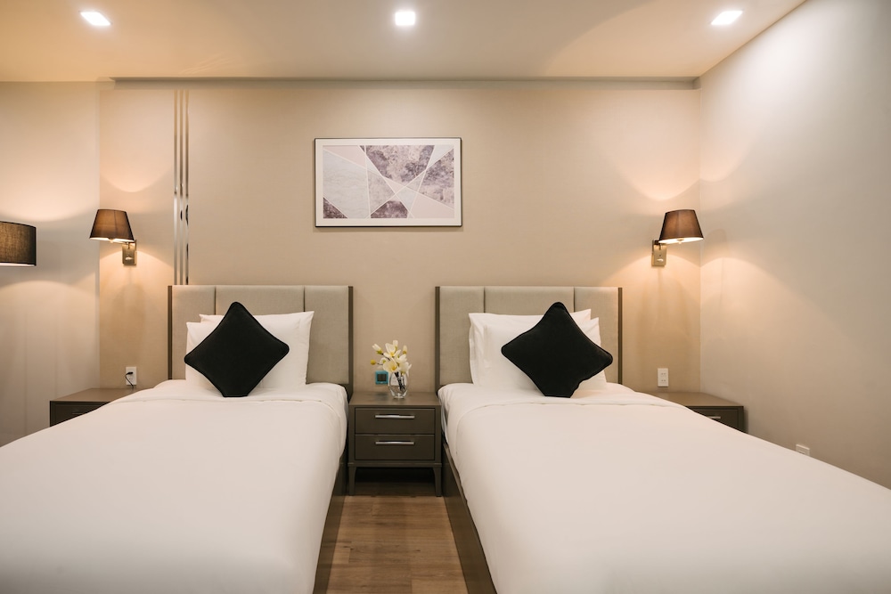 Superior Twin Room, City View