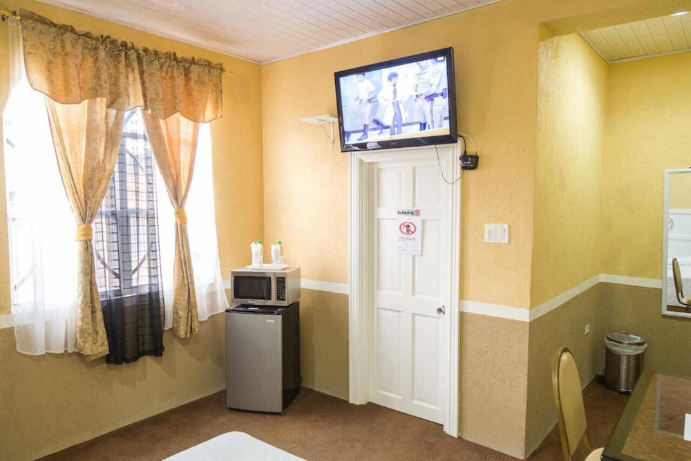 Superior Single Room, 1 Queen Bed, Non Smoking photo 2