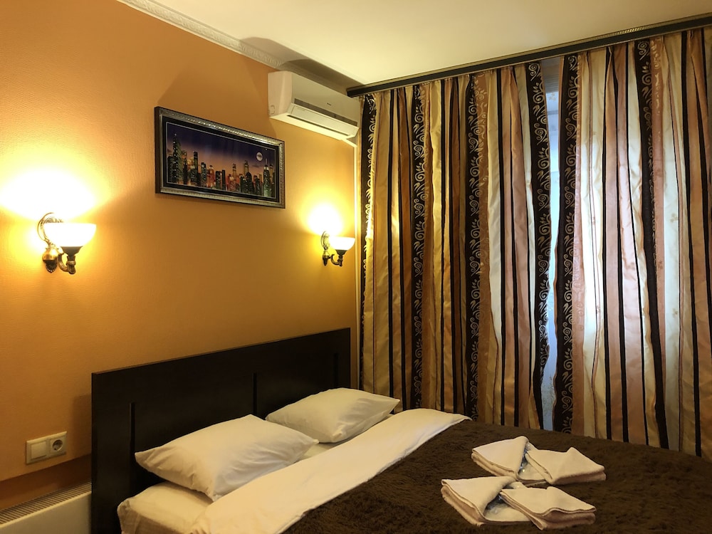Deluxe Room, 1 King Bed