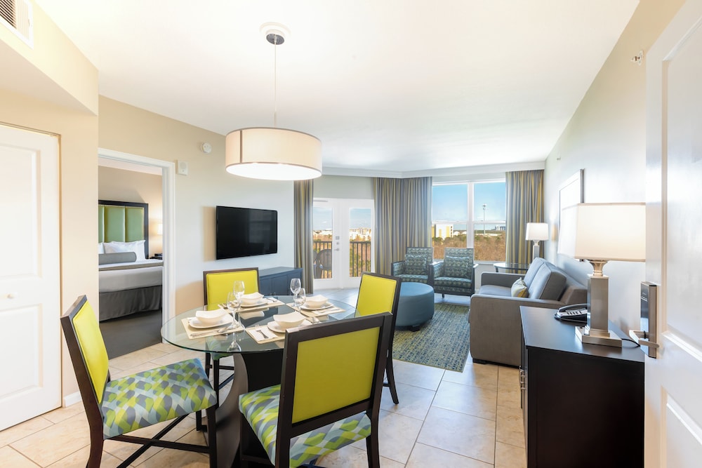 Deluxe Two Bedroom Suite, Pool View - Photo 19