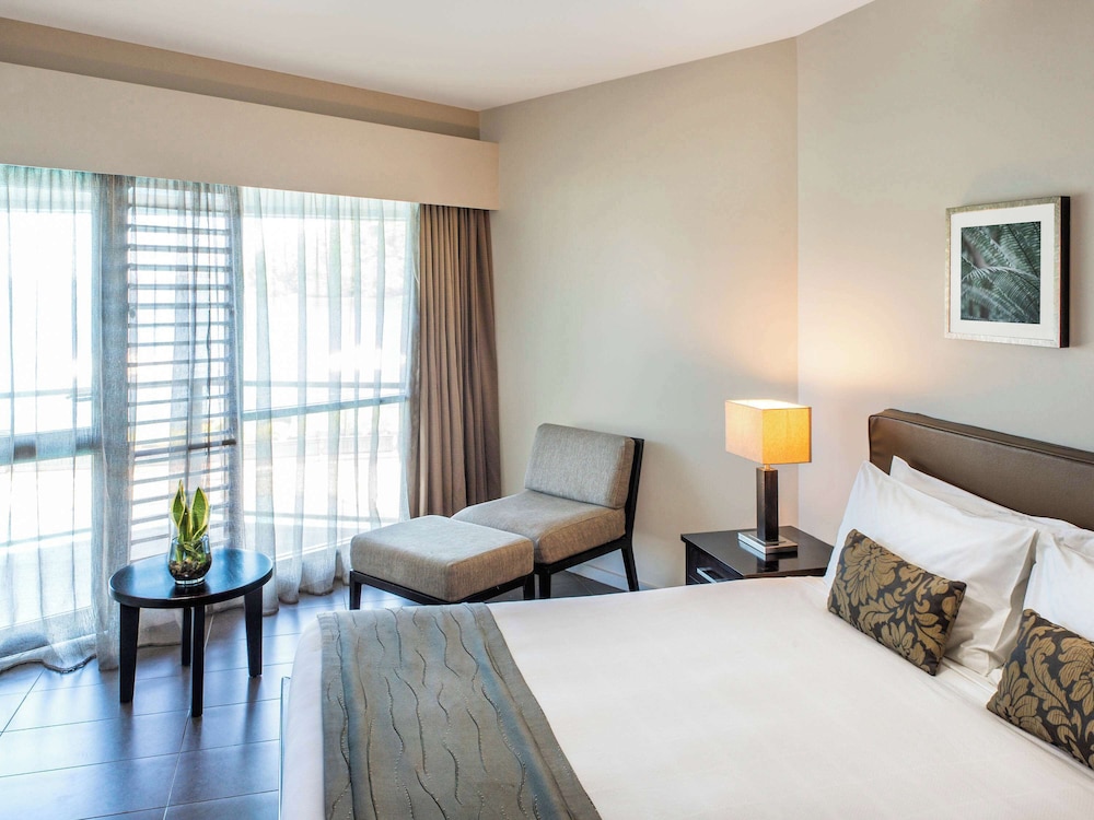 Superior Room, 1 King Bed, Ocean View photo 2