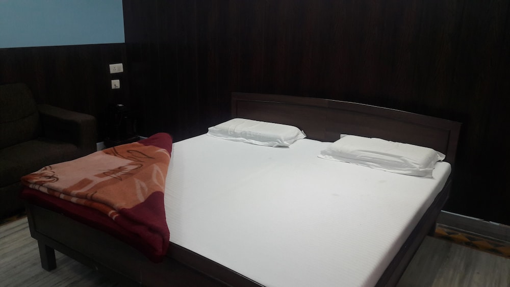 Deluxe Double or Twin Room, 1 Double Bed, Accessible, Smoking photo 1