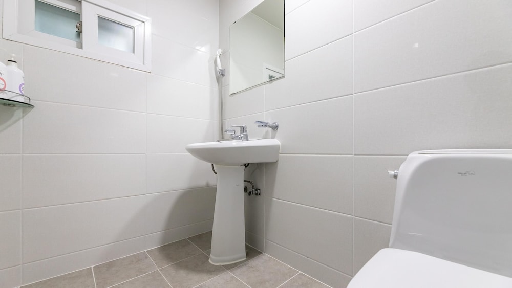 Basic Room, 2 Bedrooms (AZIT((Dokchae,Spa,BBQ)) photo 3