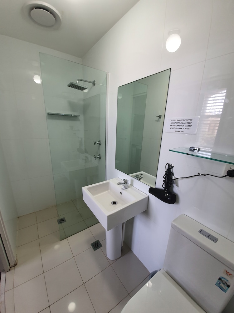 Double Room 17 Top Floor (Stair Access Only) photo 3