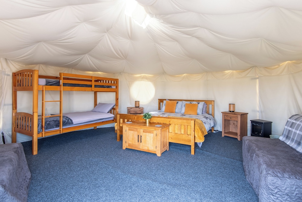 Superior Tent, Multiple Beds, Pets Allowed, Garden View photo 2