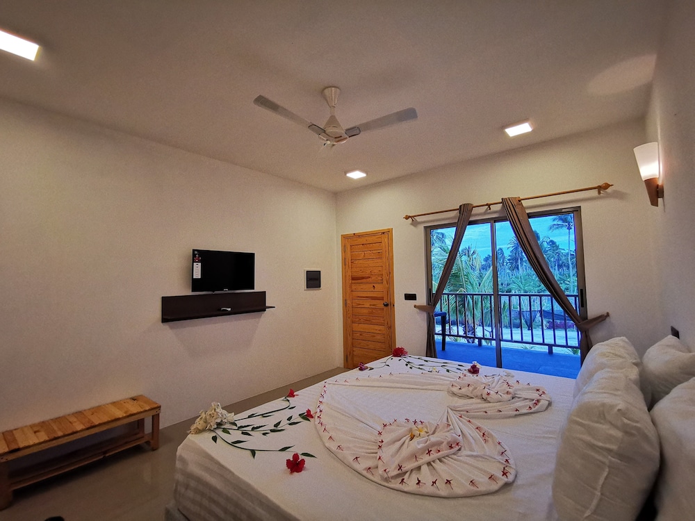 Deluxe Room (Farm View)
