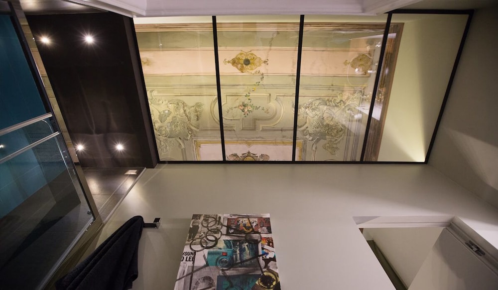 Luxury Suite (Re) photo 2