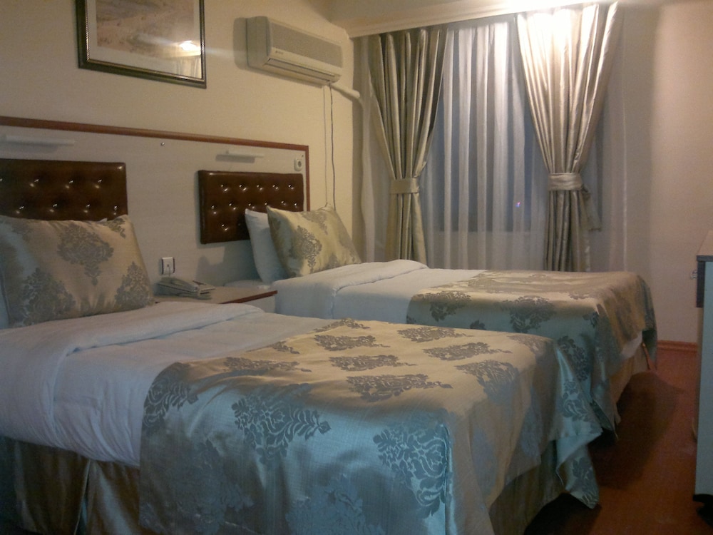 Standard Double Room photo 2