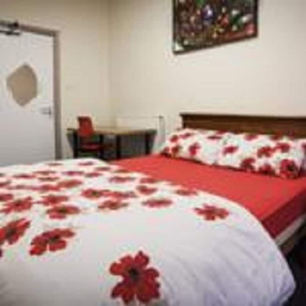 Double Room, Shared Bathroom photo 1