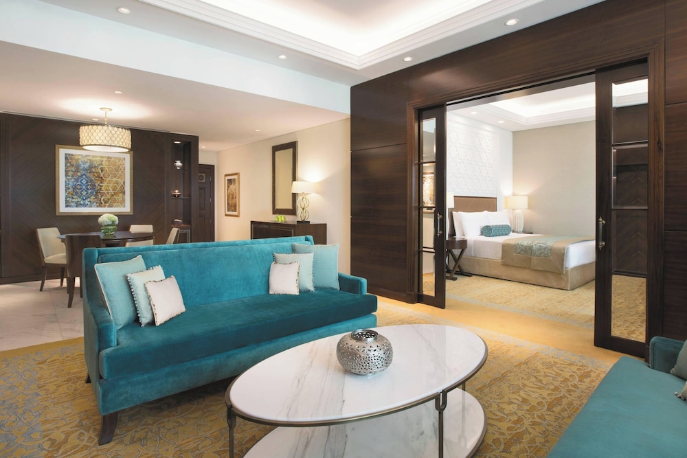 Family Suite, 2 Bedrooms, Partial Sea View
