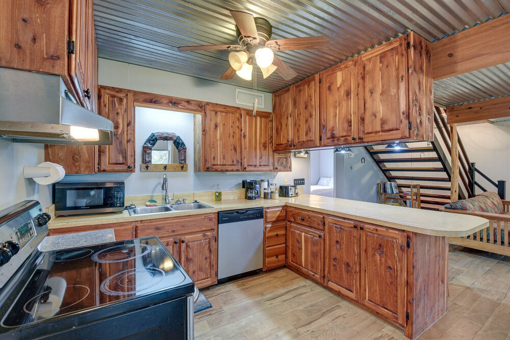 House (4 Bedrooms) photo 2