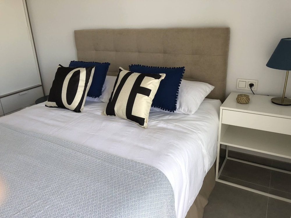 Apartamento, 1 habitación, balcón, vista al mar