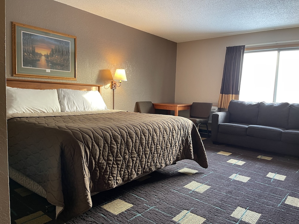 1 King Bed, Executive Suite, NO PETS, Non-Smoking photo 1