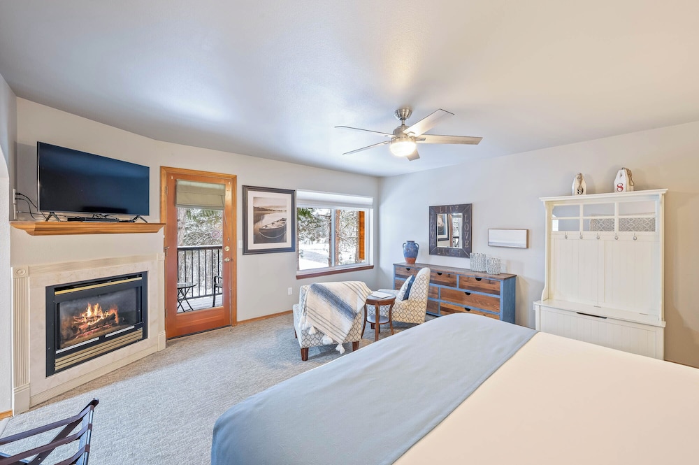 Kennebec - 1 King Bed, Non Smoking, River View, Balcony, Fireplace (No Pets) photo 3