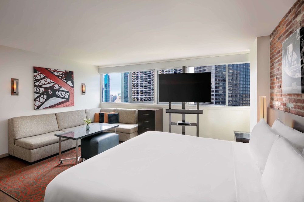 Studio, 1 King Bed (Columbus) - Photo 3