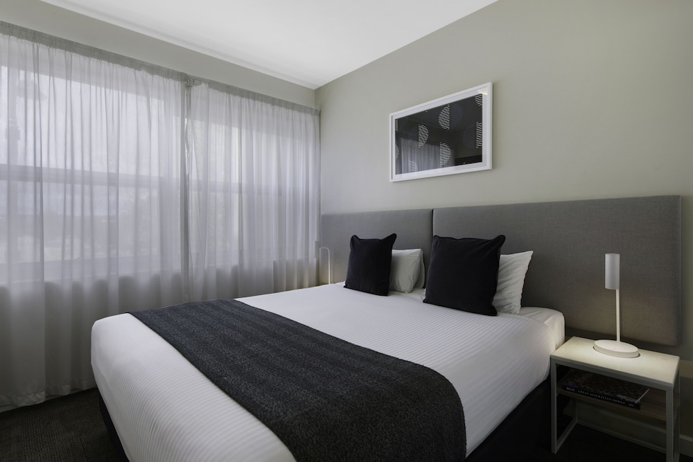 Apartment, 2 Bedrooms - Photo 9
