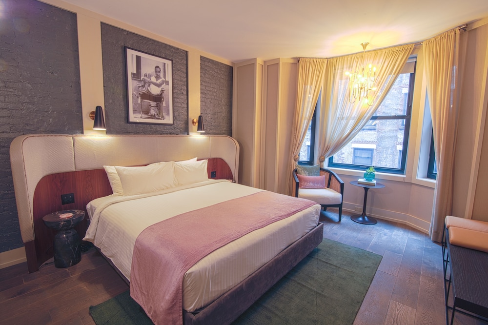 NoMad Suite 1 King Bed