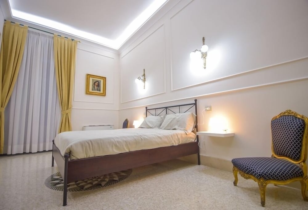 Luxury Suite, Kitchenette, City View