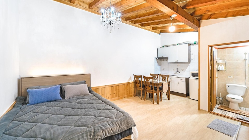 Basic Room, 1 Bedroom (202(PET)) - Photo 7