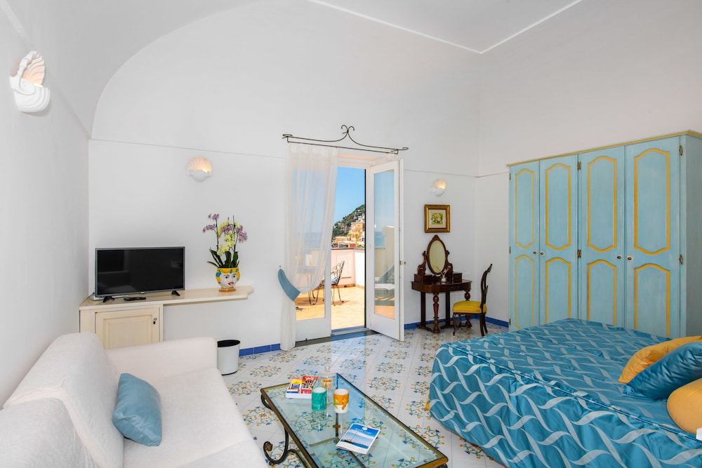 Luxury Room, Balcony, Sea View photo 2