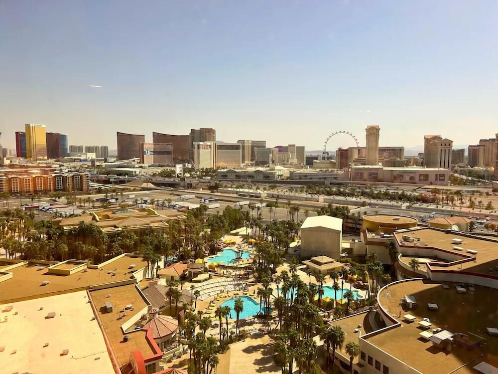 1 King Suite Strip View