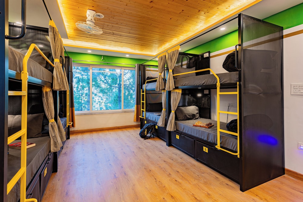 Bed in 8 Bed Mixed Dormitory photo 3