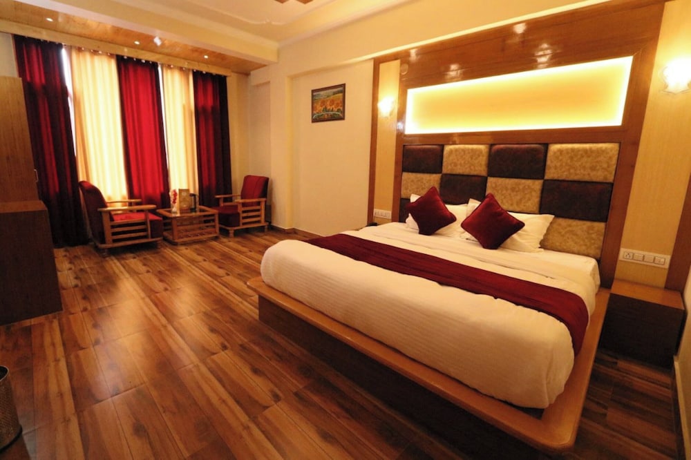Deluxe Double Room, Hill View