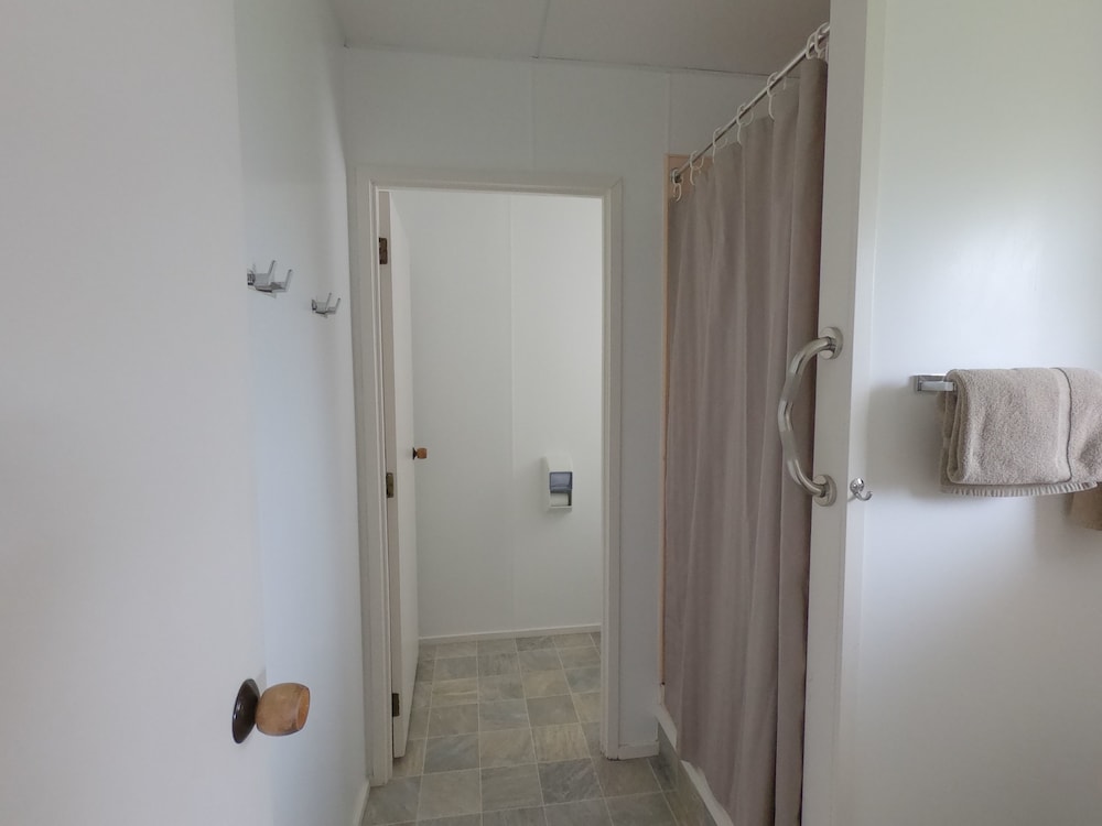 One Bedroom Queen - Photo 13