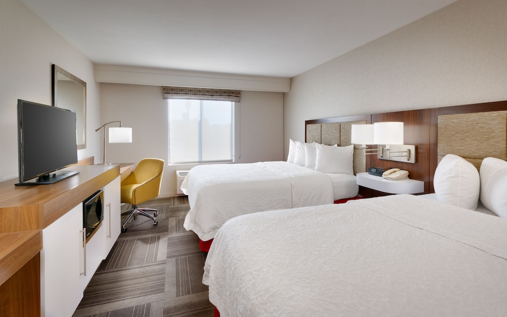 Room, 2 Queen Beds, Accessible, Non Smoking photo 2