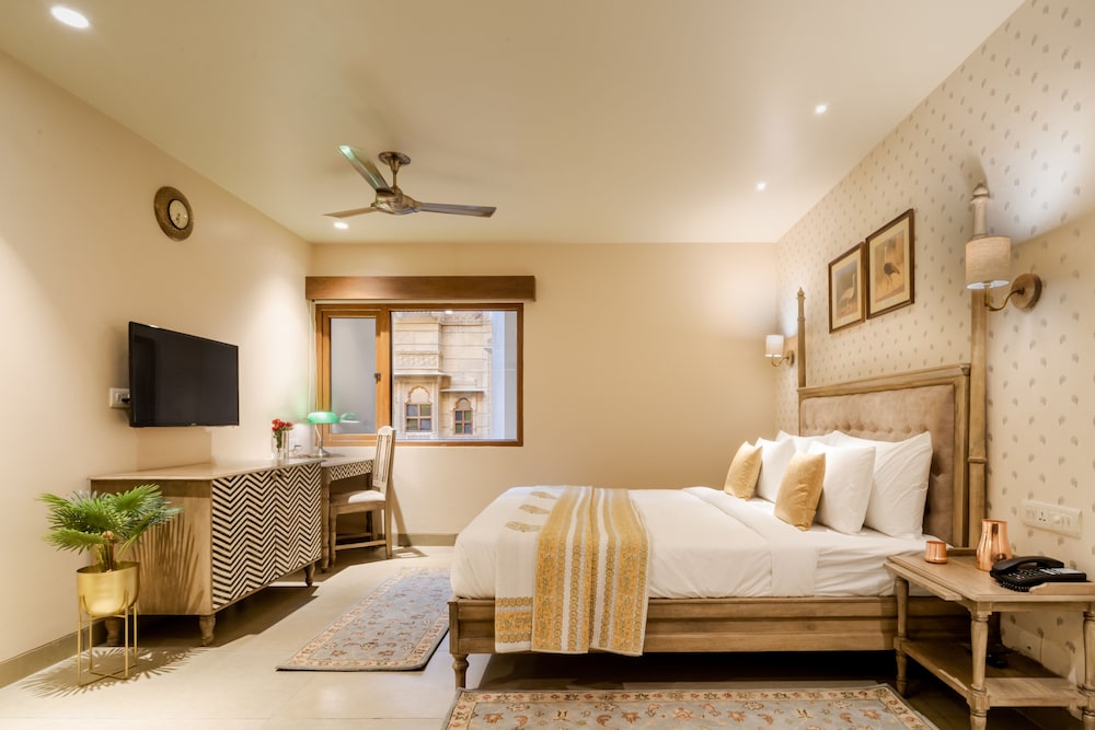 Executive Room, Courtyard View