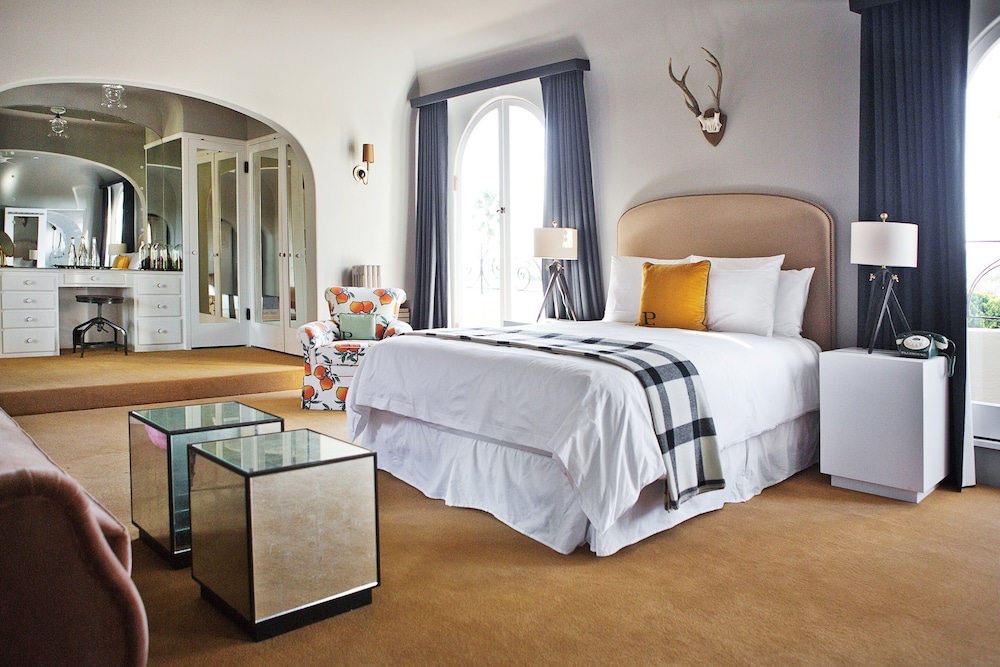 Superior Penthouse, Multiple Beds, Ocean View (Penthouse One) photo 1
