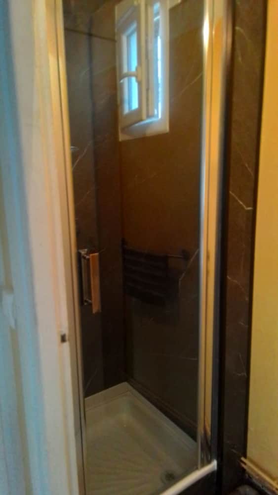 City Room photo 2