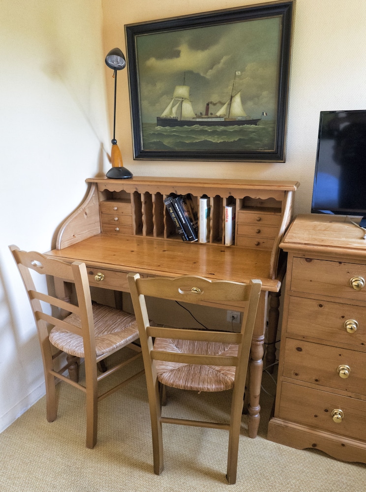 Superior Suite, 1 Bedroom - Photo 9