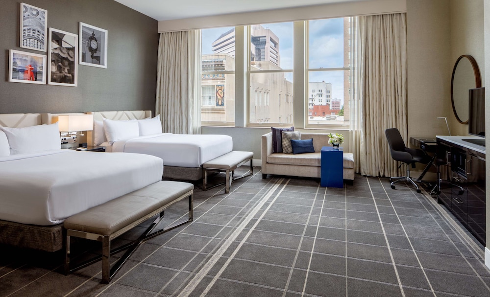 Deluxe Room, 2 Queen Beds, Accessible, Bathtub (w/ Bathtub) - Photo 6