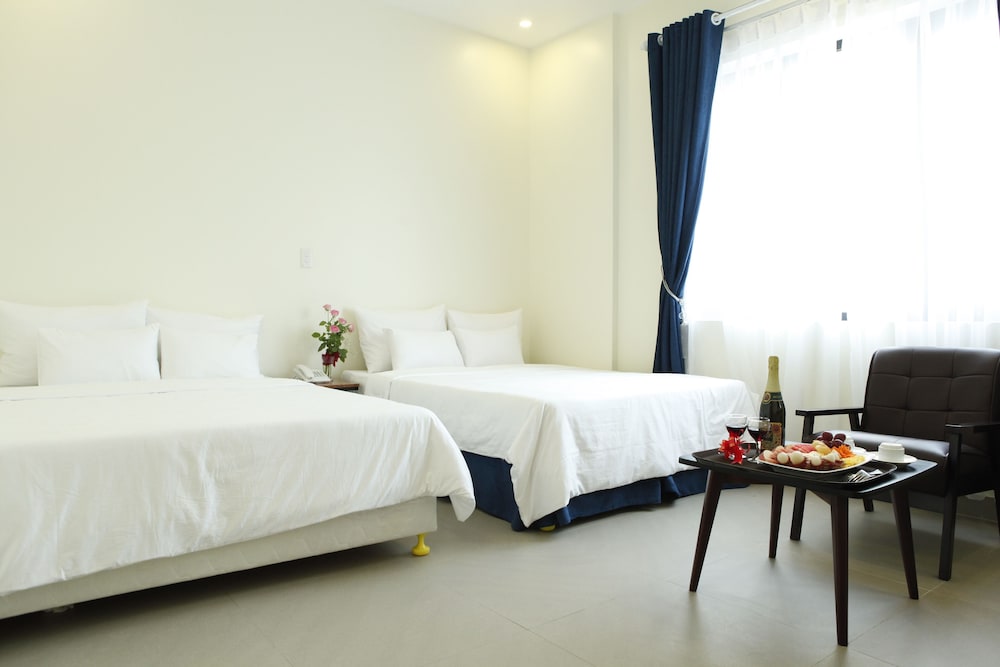 Standard Double Room, City View