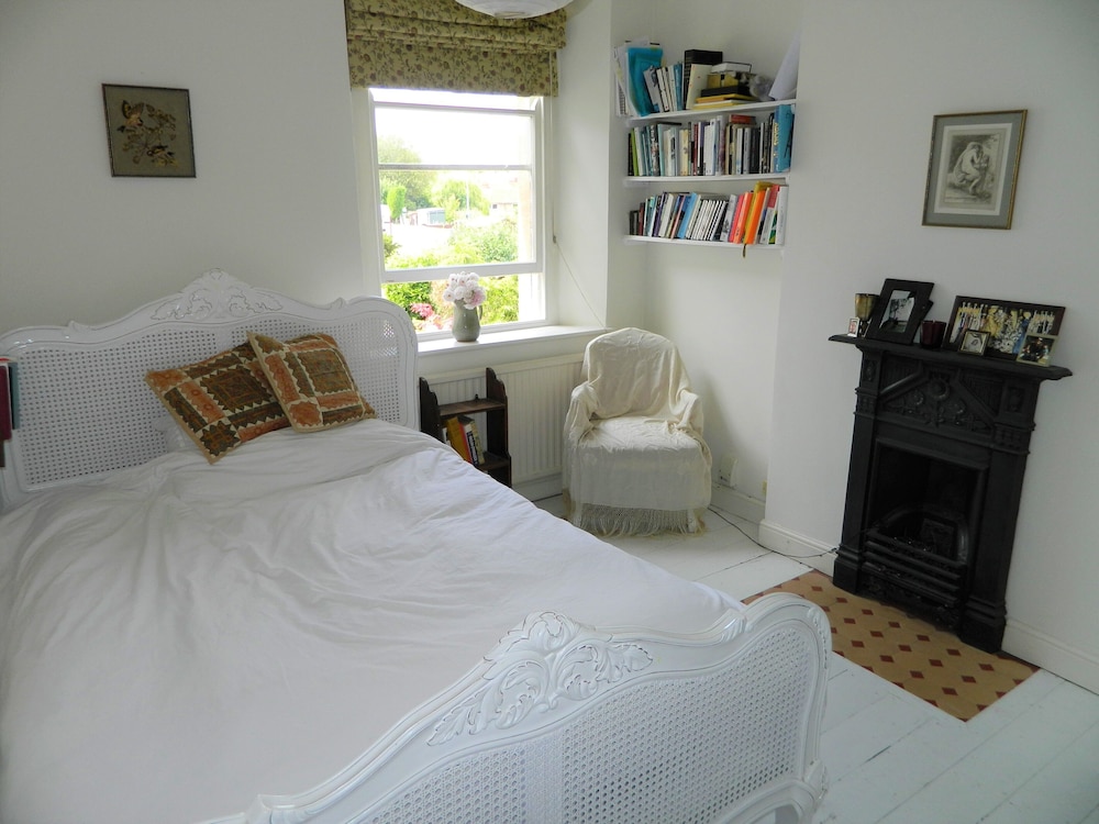 House (5 Bedrooms) photo 3