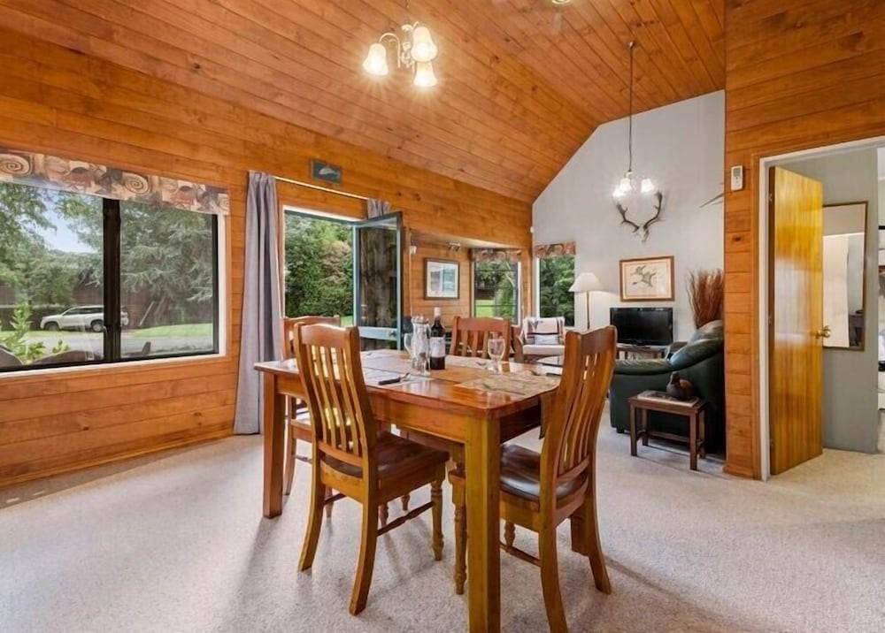 Classic Villa 4 Bedroom photo 2