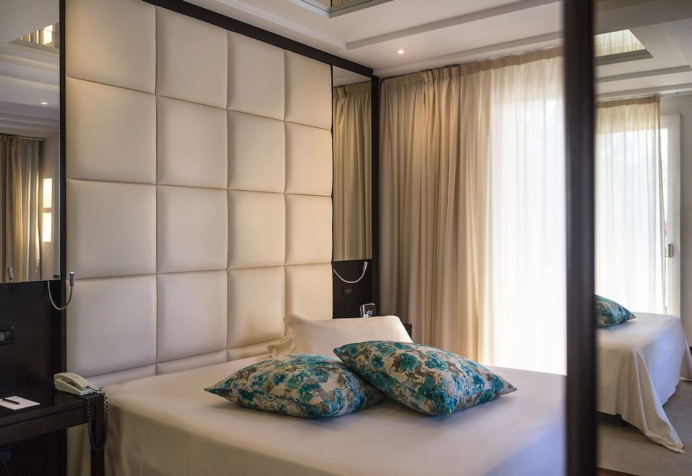 Presidential Suite photo 1