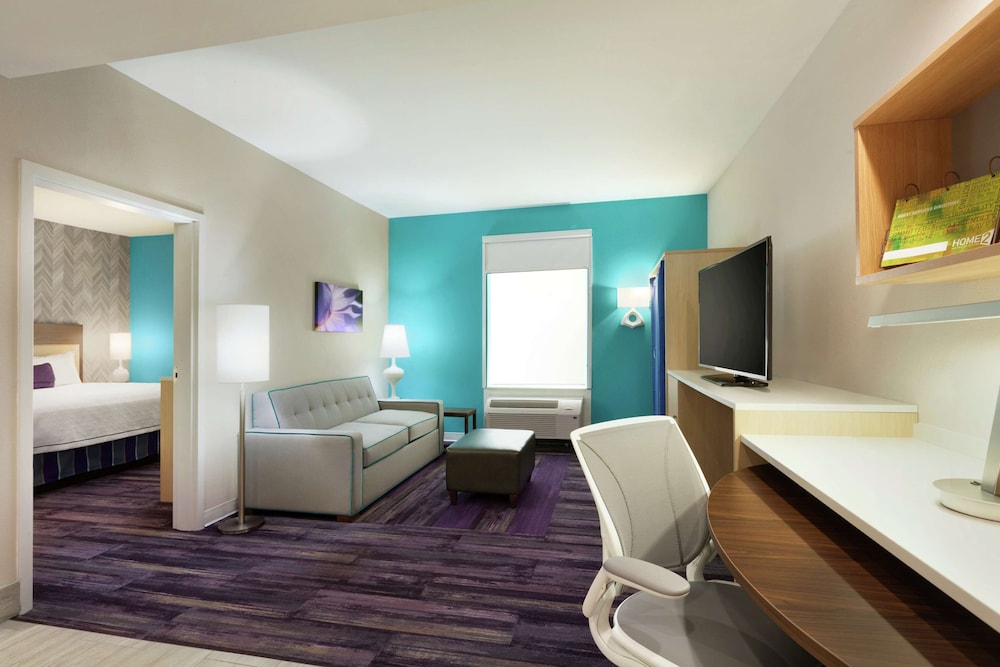 Suite, 1 King Bed, Non Smoking