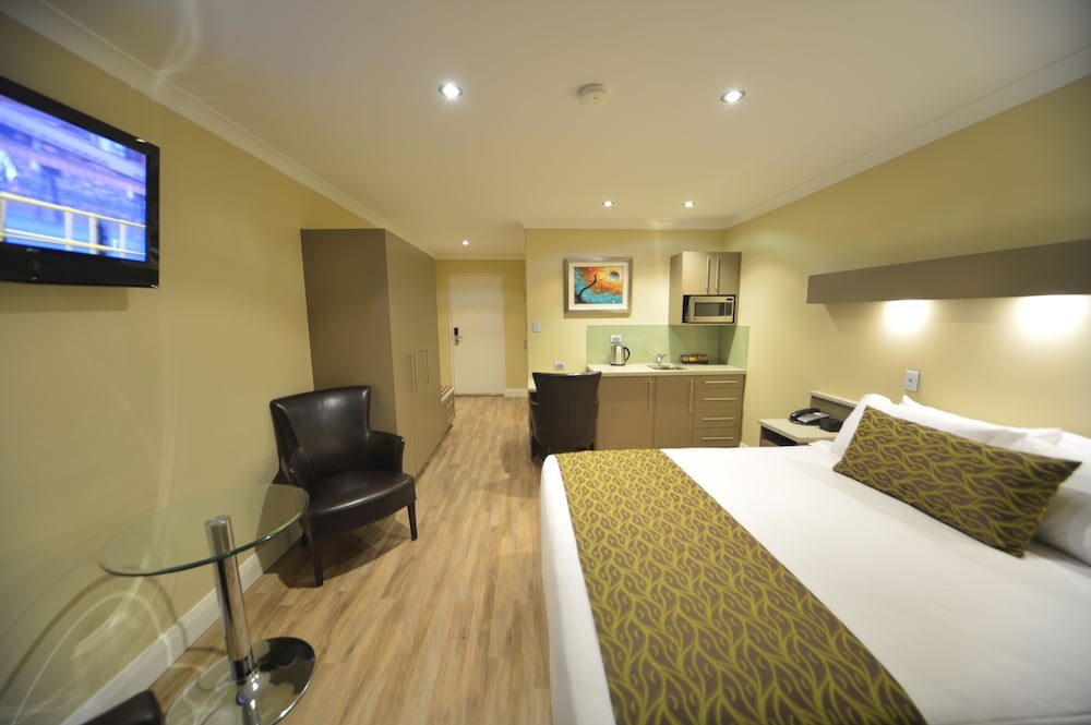 Deluxe Room, 1 King Bed