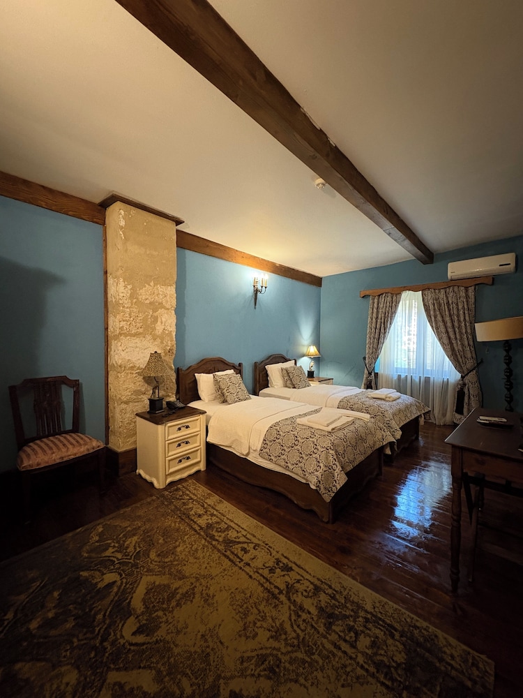 Superior Double or Twin Room, 2 Twin Beds, Non Smoking, Private Bathroom photo 2