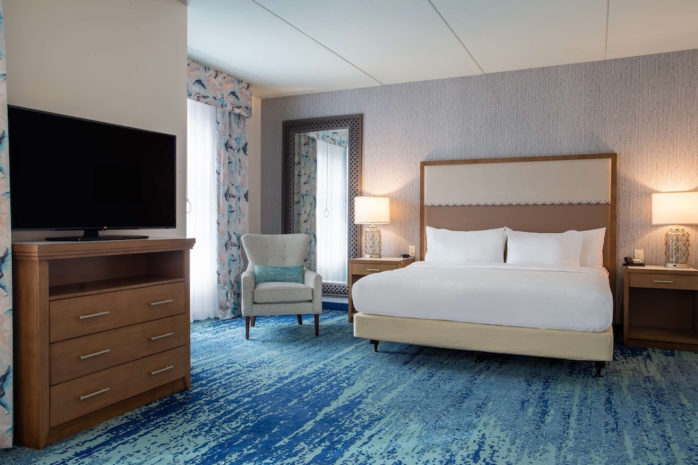 Studio, 1 King Bed, Accessible, Bathtub
