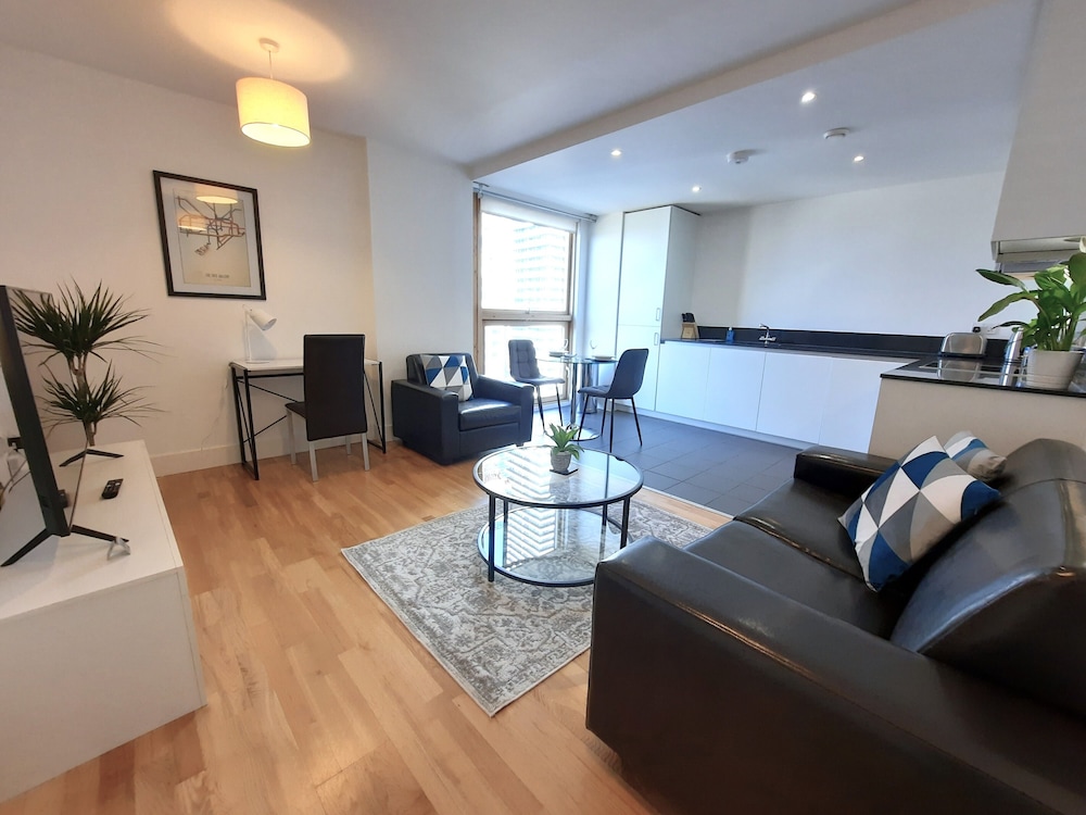 Standard Apartment, 1 Bedroom, City View (1403)