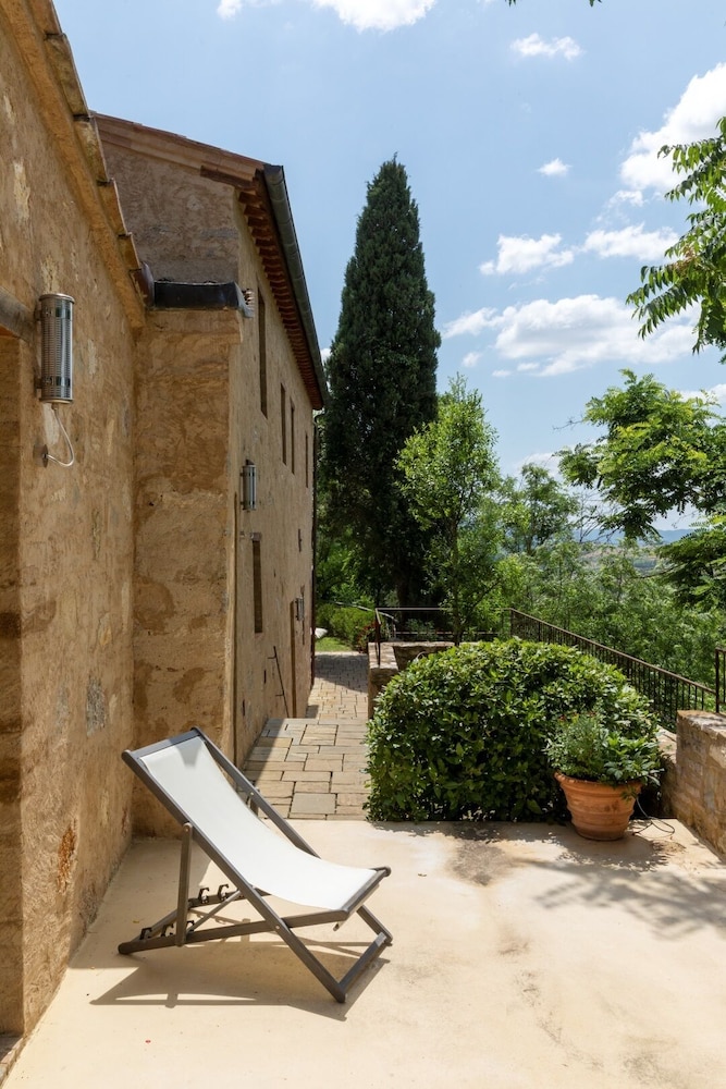 Exclusive Villa photo 2