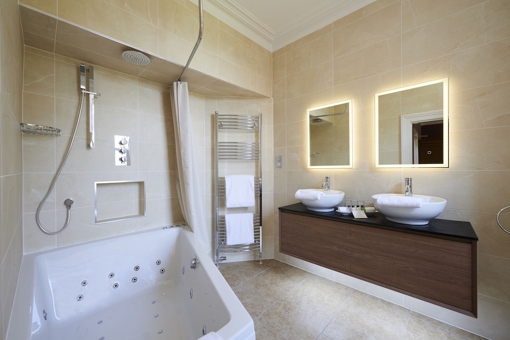 Executive Double Room - Photo 9