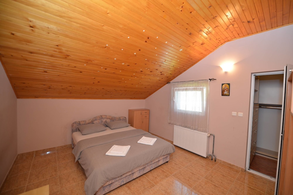 Comfort Apartment, 2 Bedrooms, Sea View photo 3