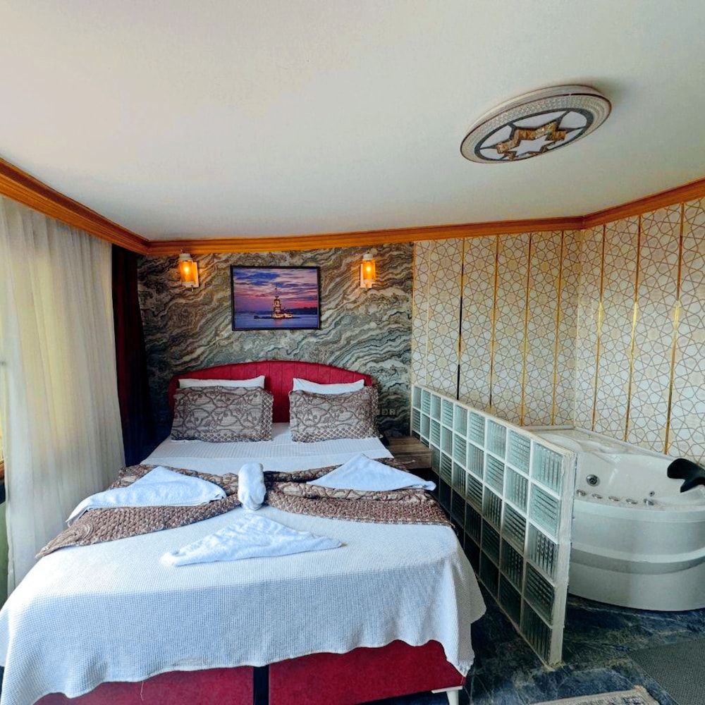 Deluxe Studio Suite photo 2