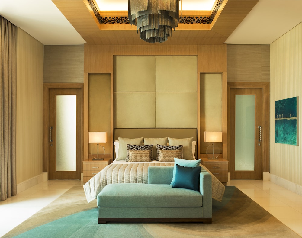 Suite, 1 Bedroom, Sea View (Balcony)