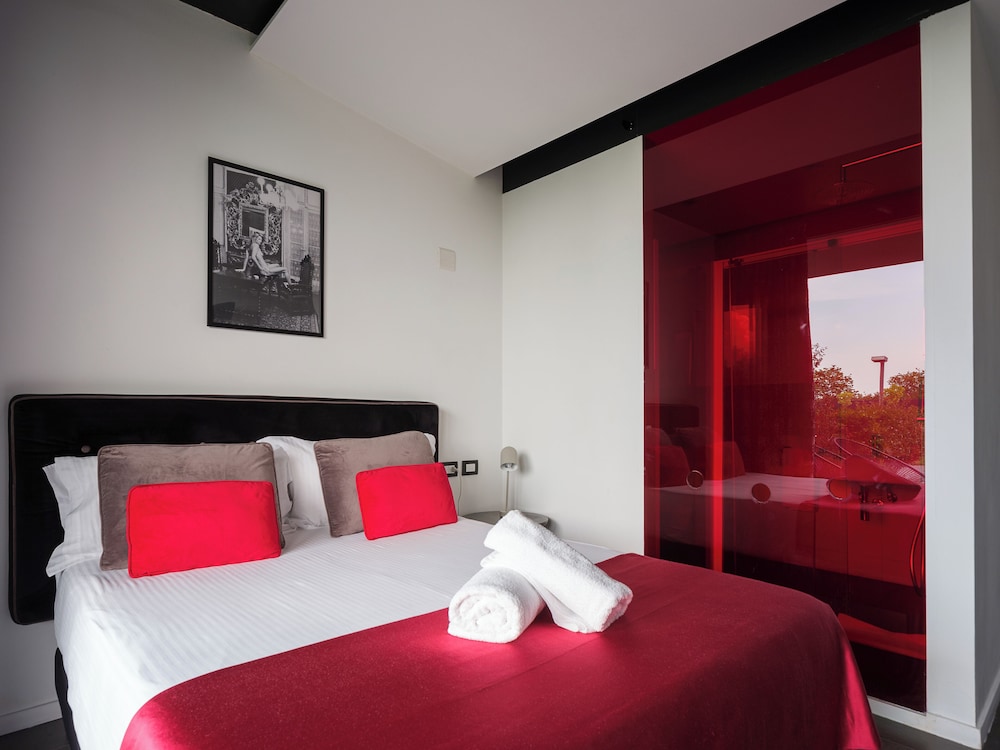 Standard Double Room photo 3